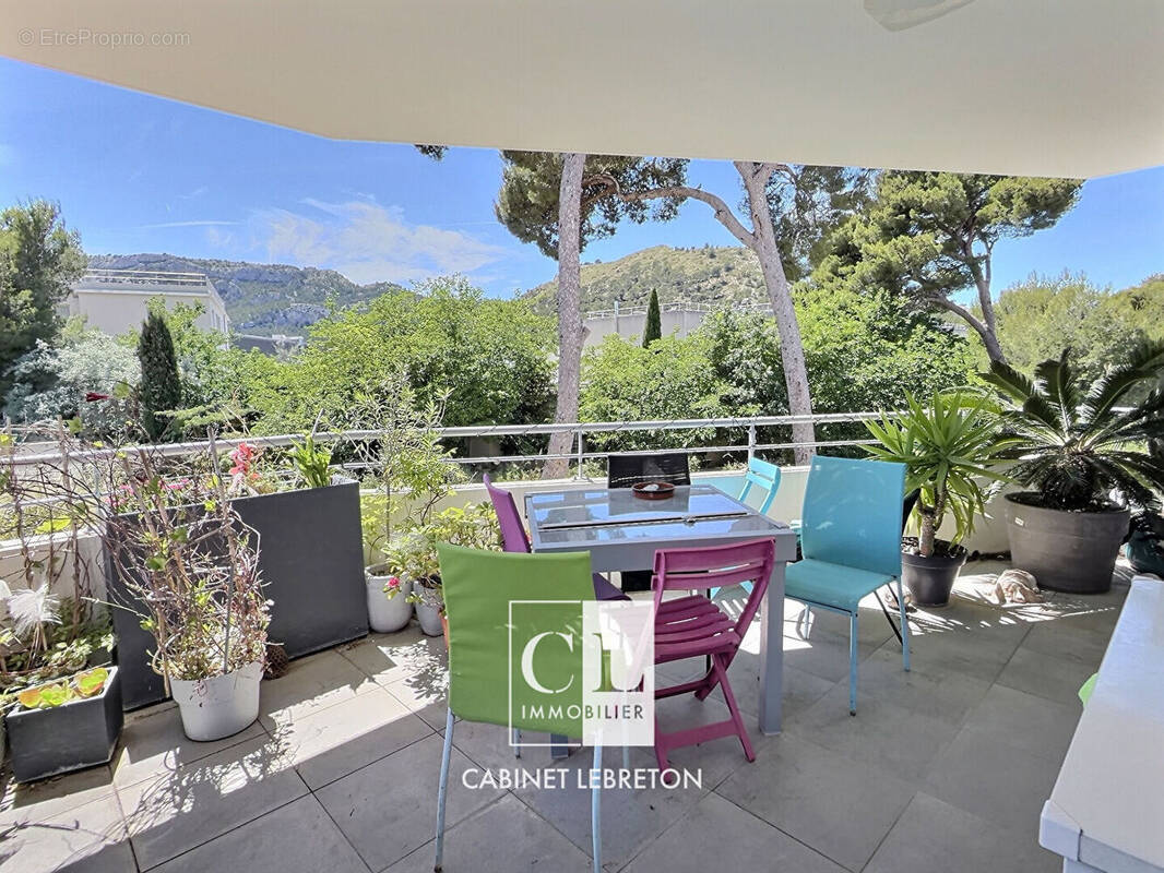 Appartement à MARSEILLE-9E