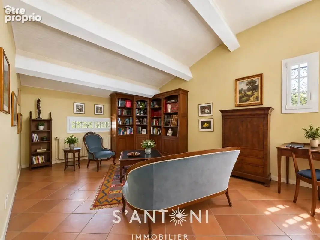 Propriété de caractère avec piscine et double garage - photo 13