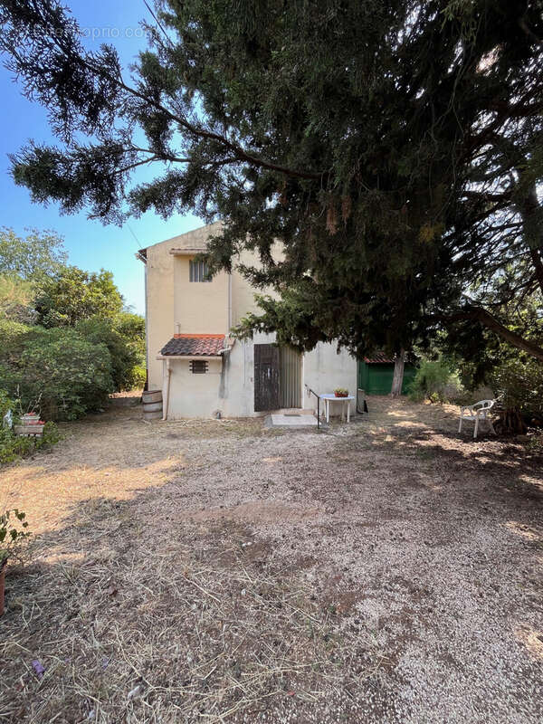 Allauch - aubagnens - terrain constructible 420 m2 + maison de caractere a renover - photo 13