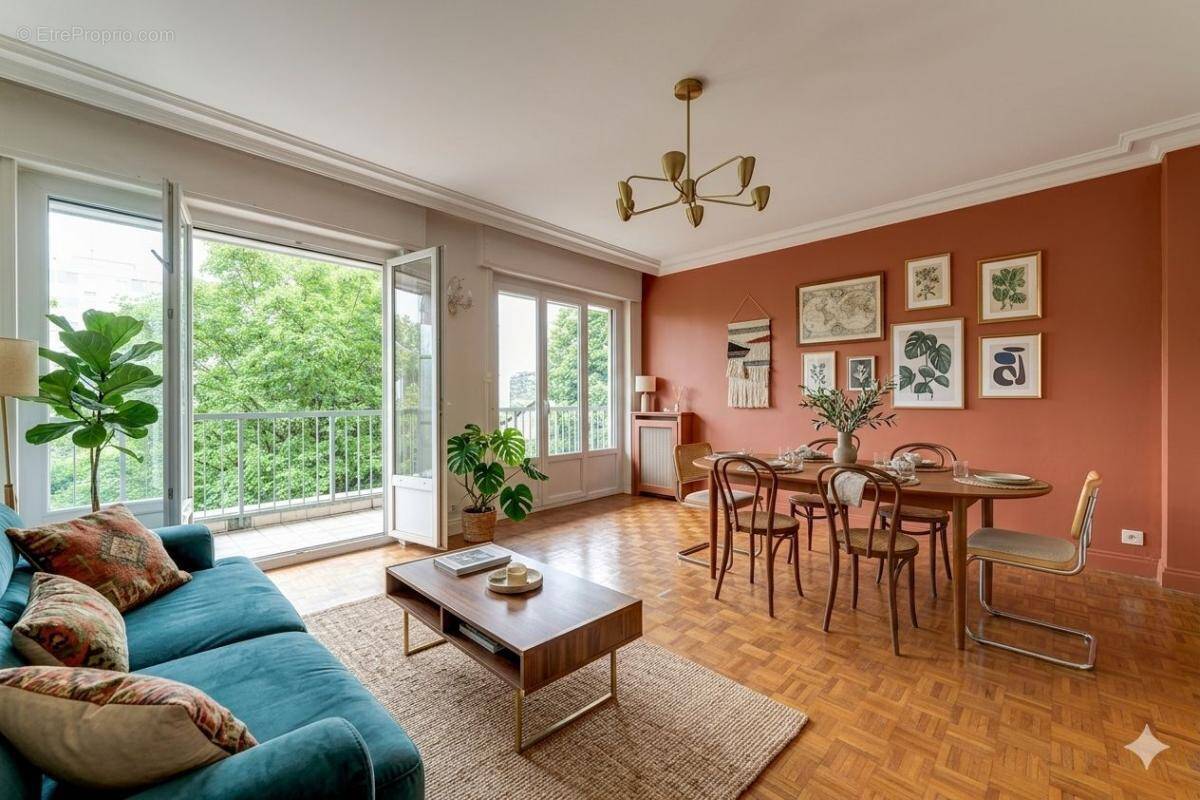 Appartement à CALUIRE-ET-CUIRE
