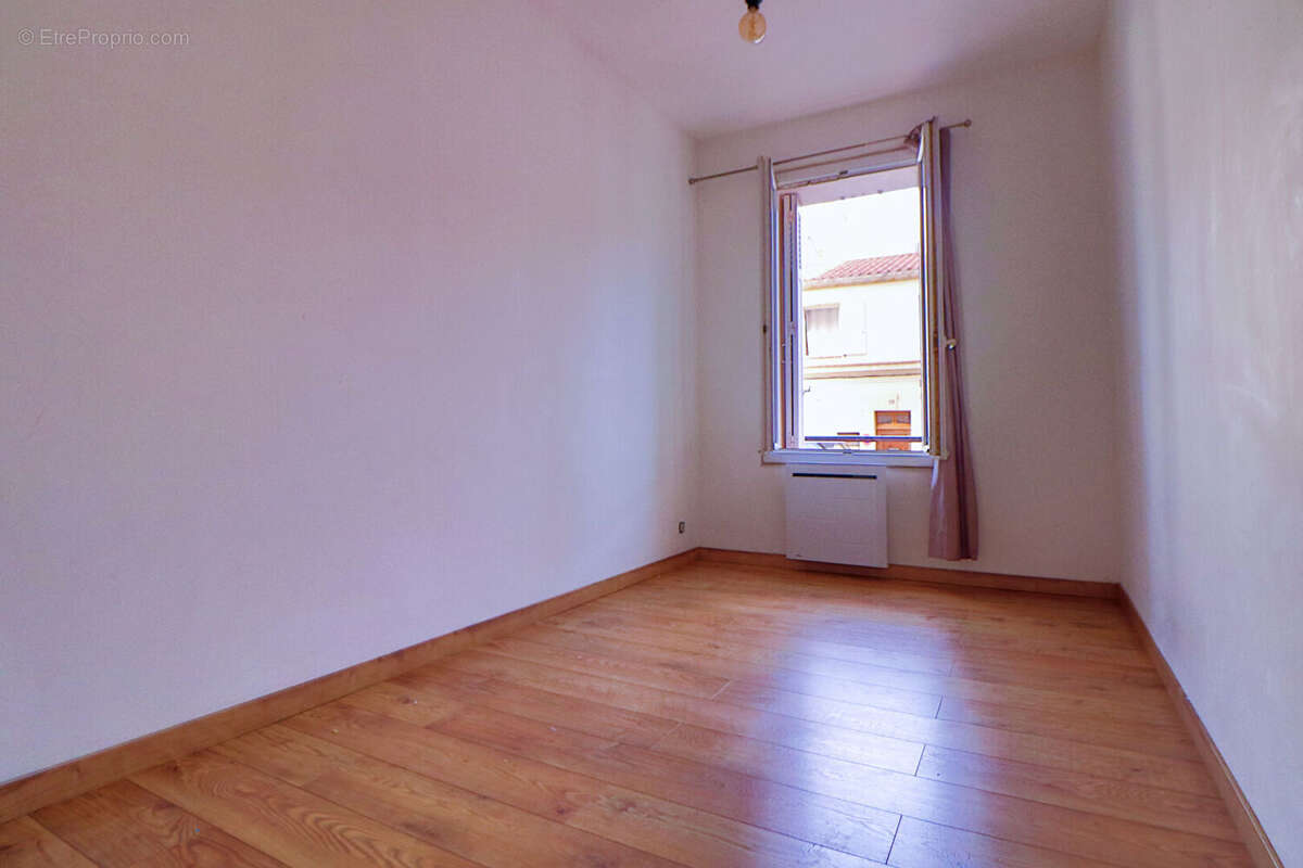 Appartement à MARSEILLE-7E