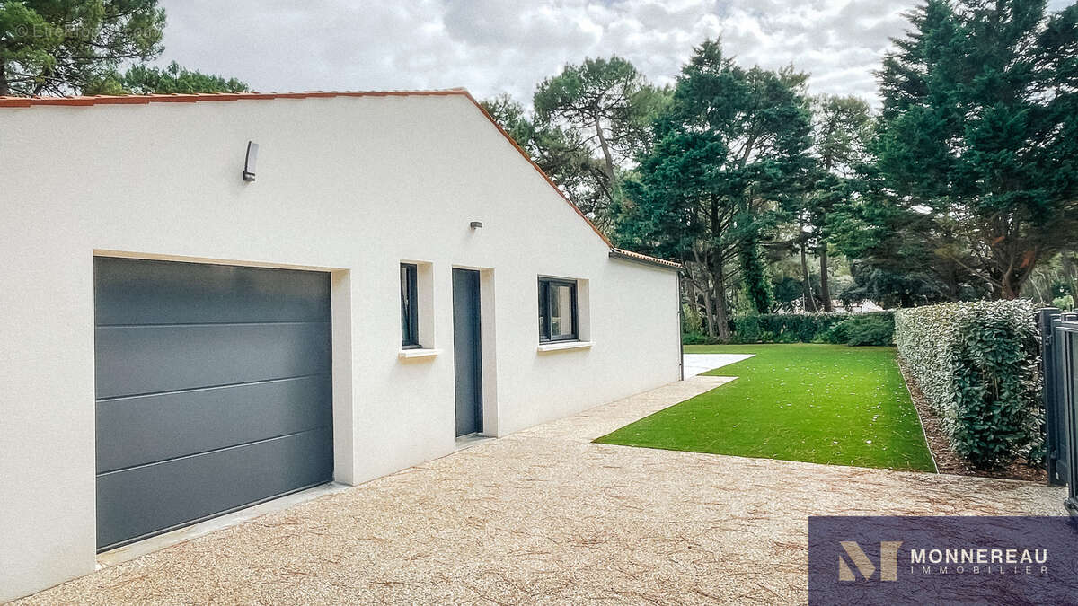 Maison à LES MATHES