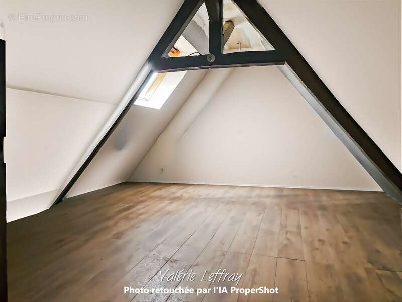 Fermette – 102 m² au cœur de la nature, dépendances et autonomie énergétique - photo 13