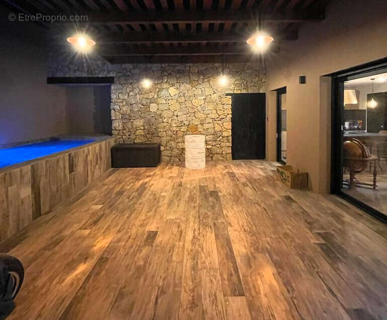 Maison à DRAGUIGNAN