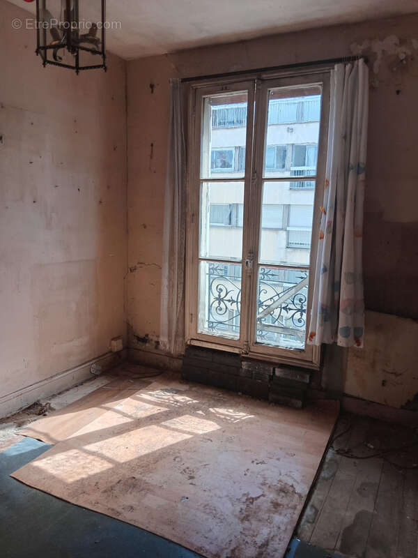 Appartement à PARIS-19E