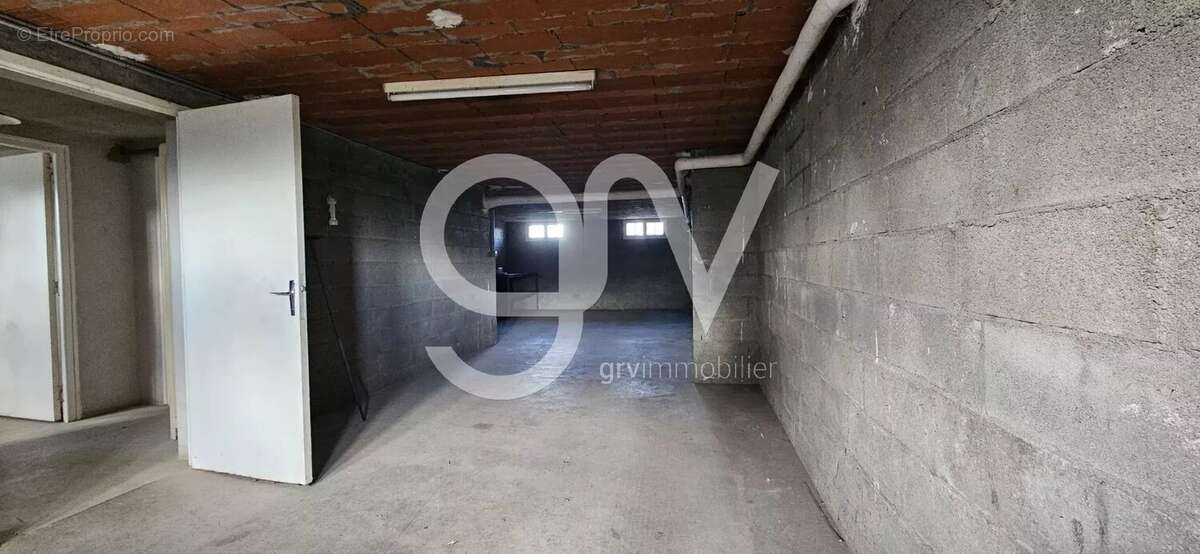 Maison à LAFEUILLADE-EN-VEZIE