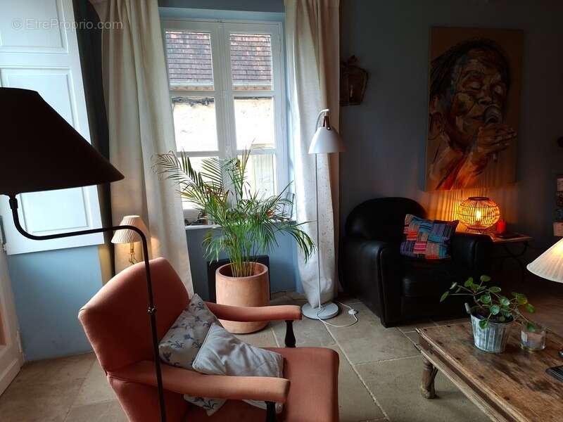 Maison de village en pierre - avec piscine - une annexe- au Bugue(24) - photo 18