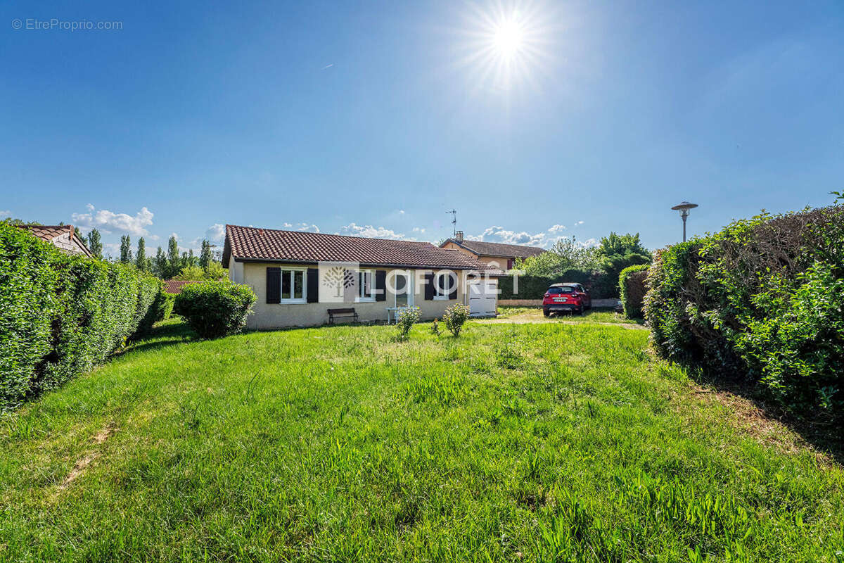 Maison à BULLY