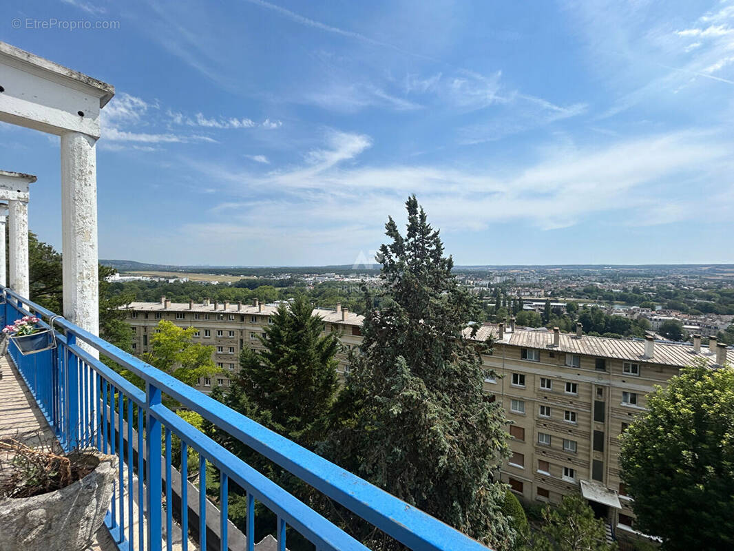Appartement à MEULAN
