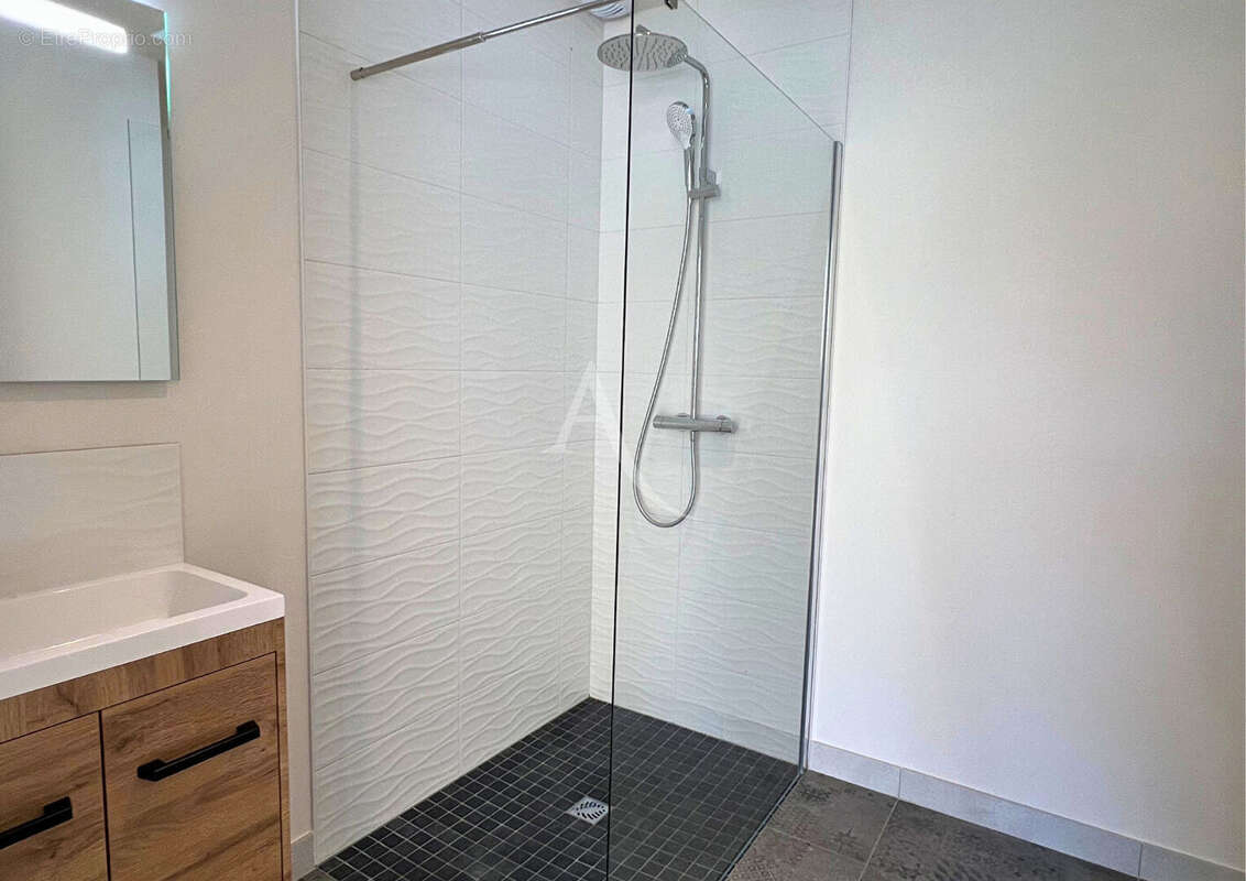 Maison à BEAUVOIR-SUR-MER