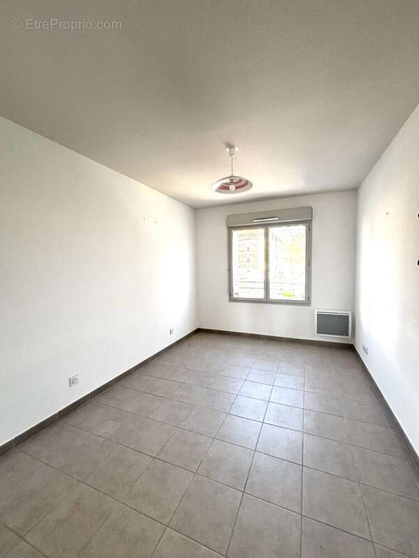 Appartement à LE MUY