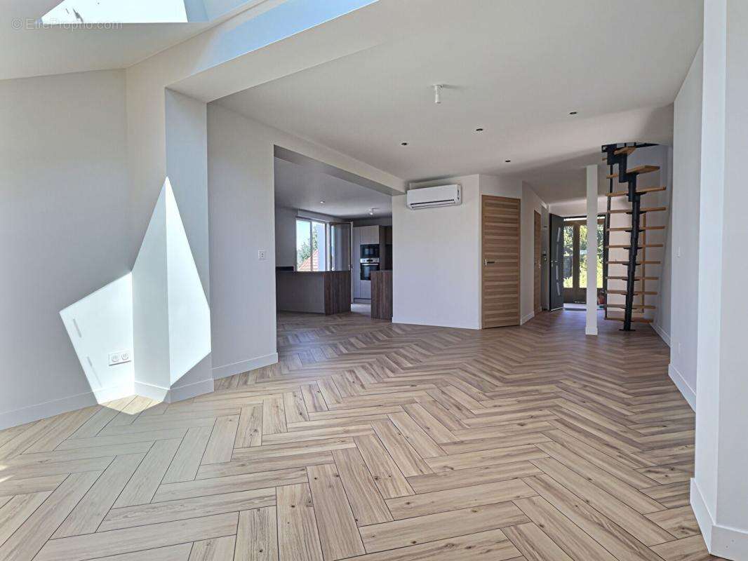 Appartement à AIX-LES-BAINS