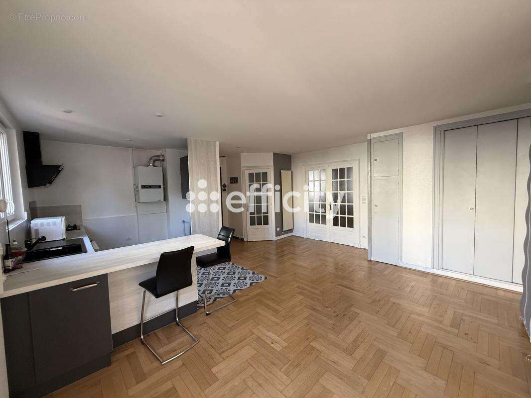 Appartement à VILLEURBANNE