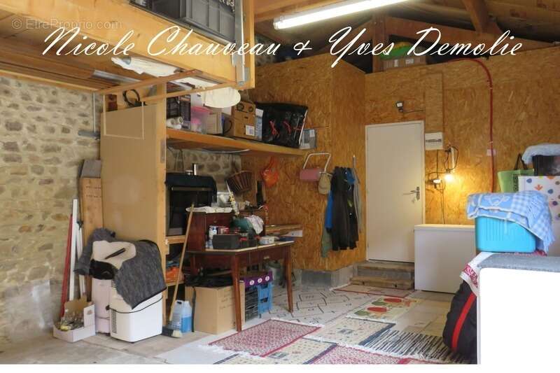 Maison à VERNET-LA-VARENNE