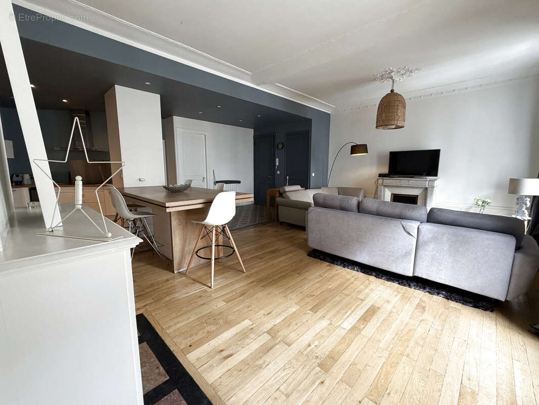 Appartement à SAINT-ETIENNE