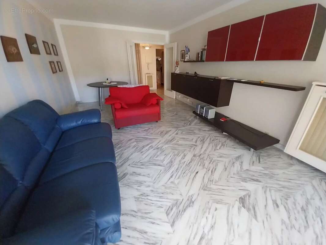 Appartement à ROQUEBRUNE-CAP-MARTIN