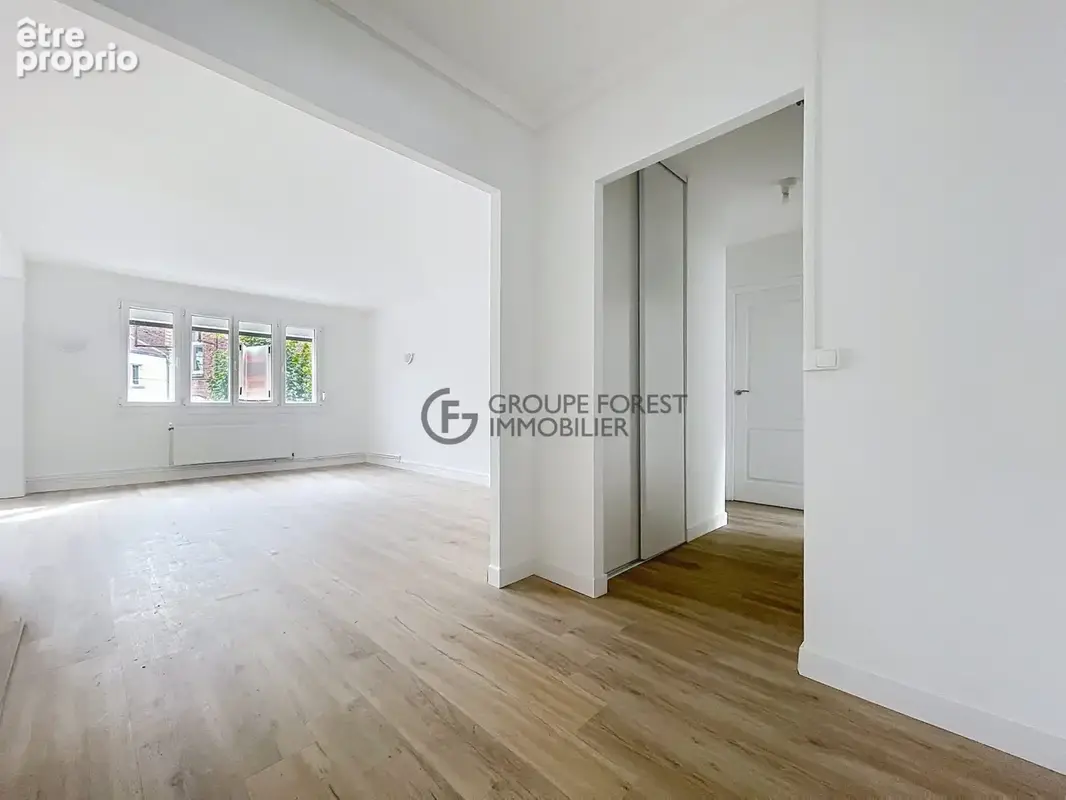 Appartement 4 pièces 85 m² à vendre à La Madeleine (59110) - photo 3