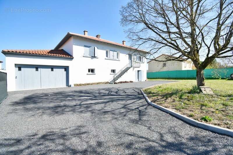 Maison à BILLOM