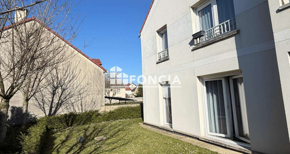 Appartement à PONTAULT-COMBAULT