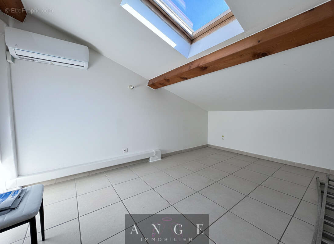 Appartement à LA FARLEDE