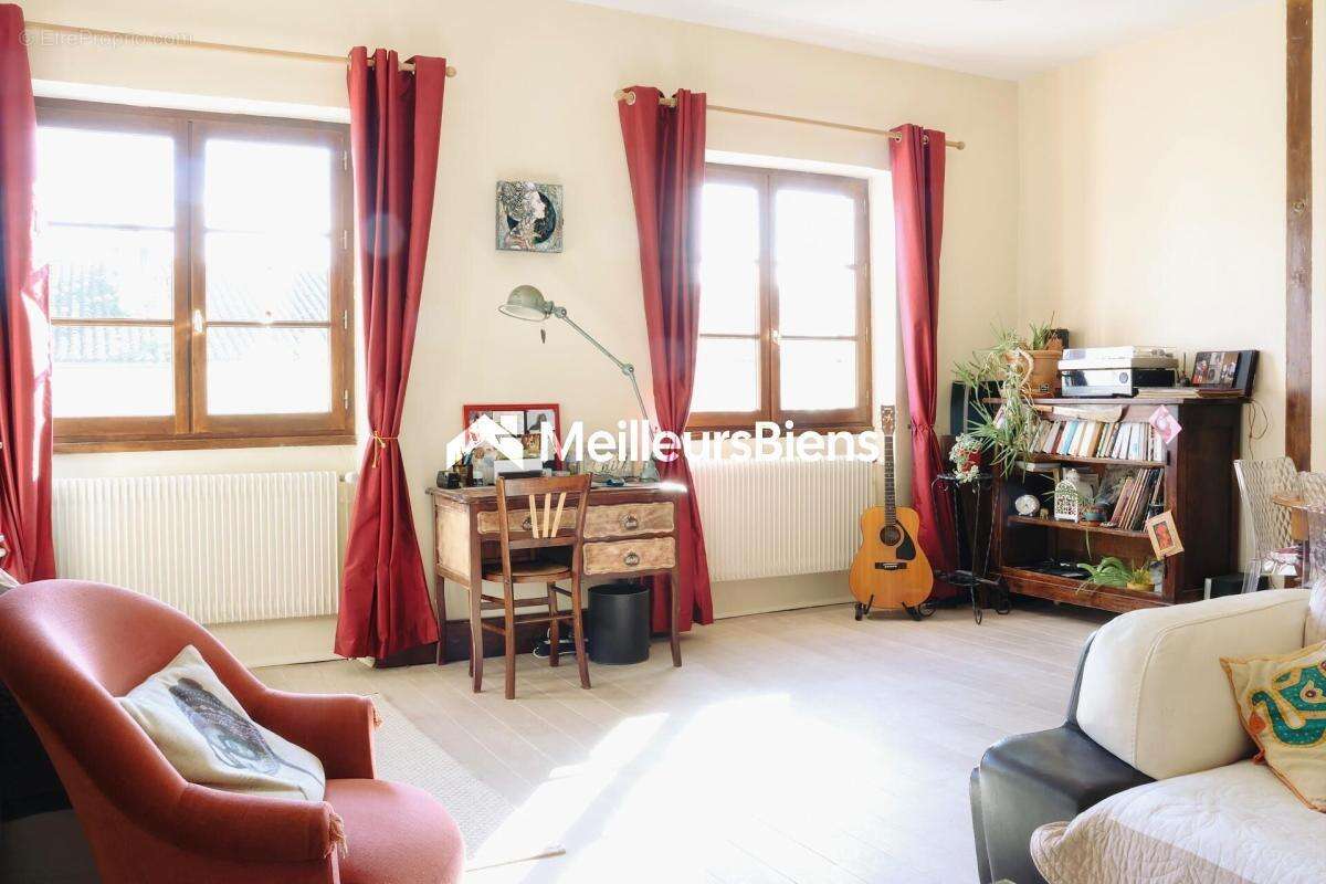 Appartement à VILLEFRANCHE-SUR-SAONE