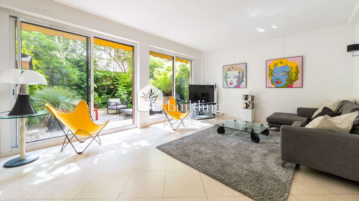 Appartement à NEUILLY-SUR-SEINE