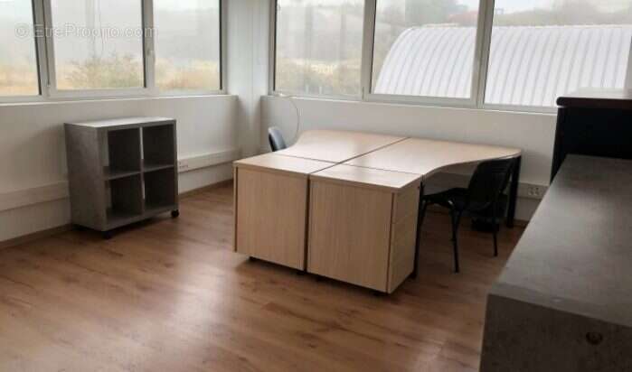 Commerce à CARPIQUET