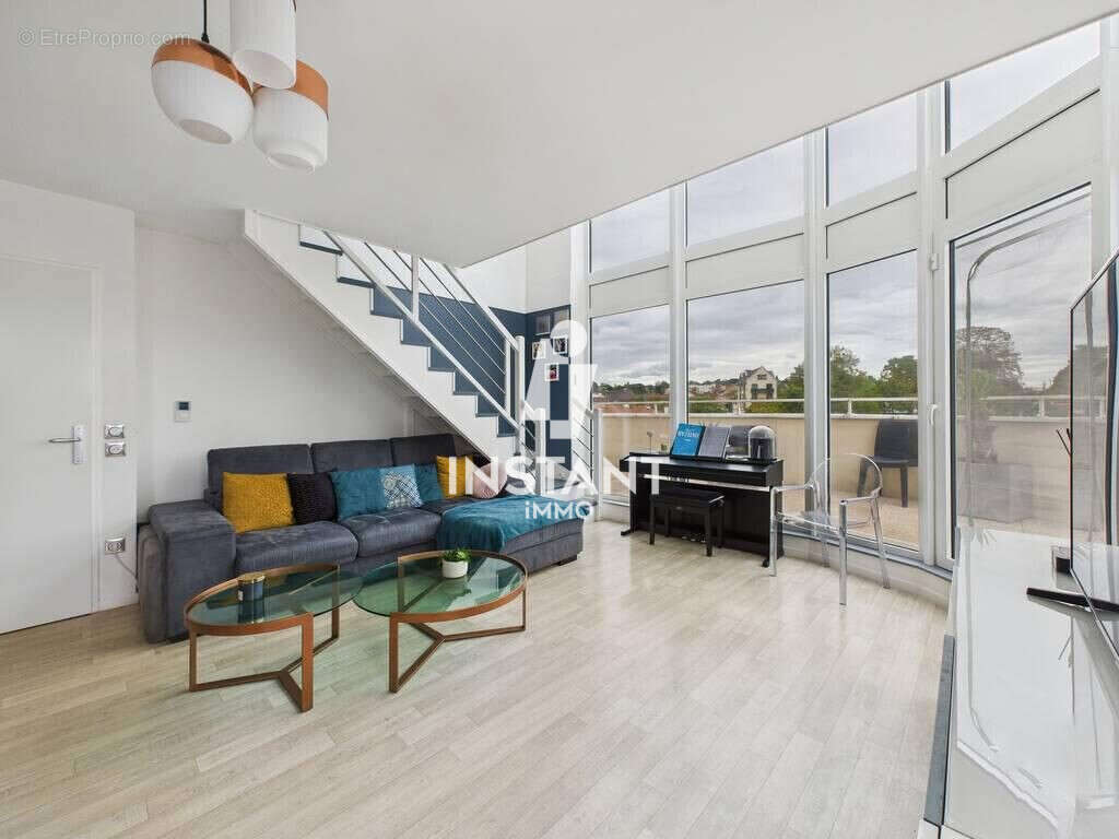 Appartement à VILLENEUVE-LE-ROI