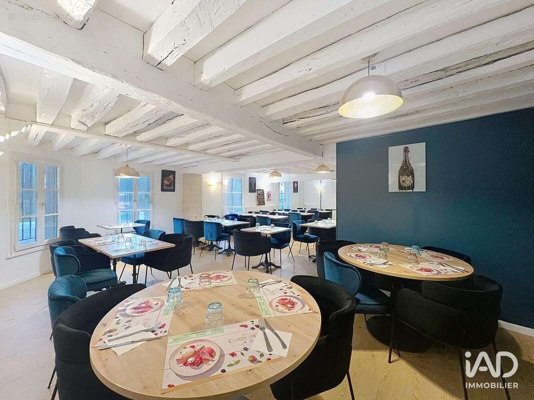 Photo 4 - Commerce à SENS