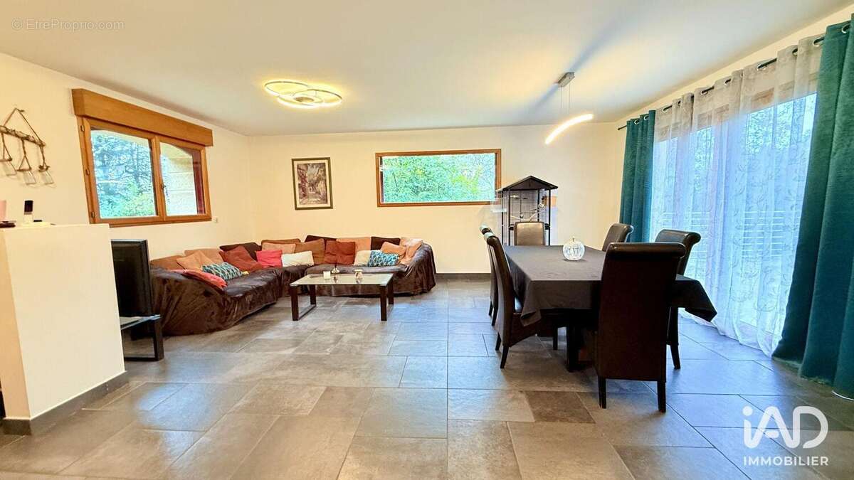 Photo 3 - Maison à LANVAUDAN