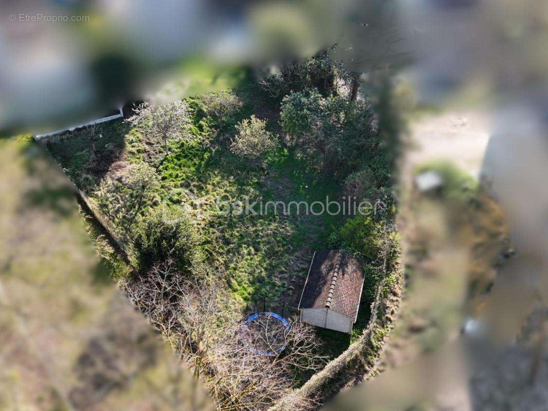 Terrain à CHALIFERT