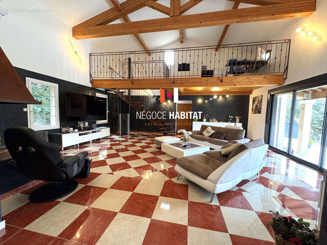 Maison à NIMES