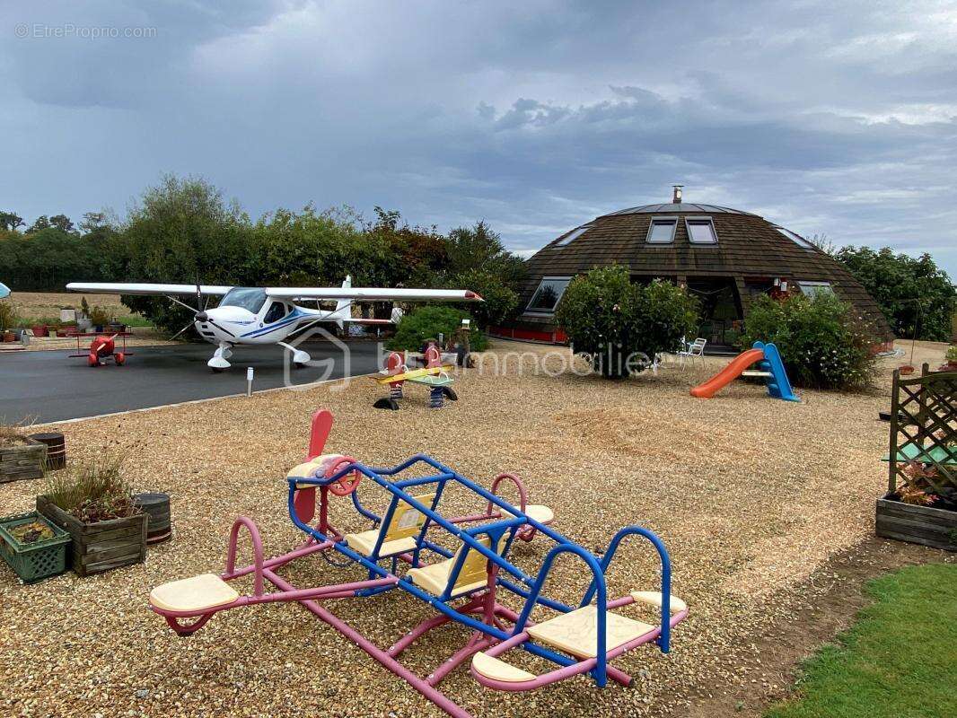 Maison à COURVILLE-SUR-EURE