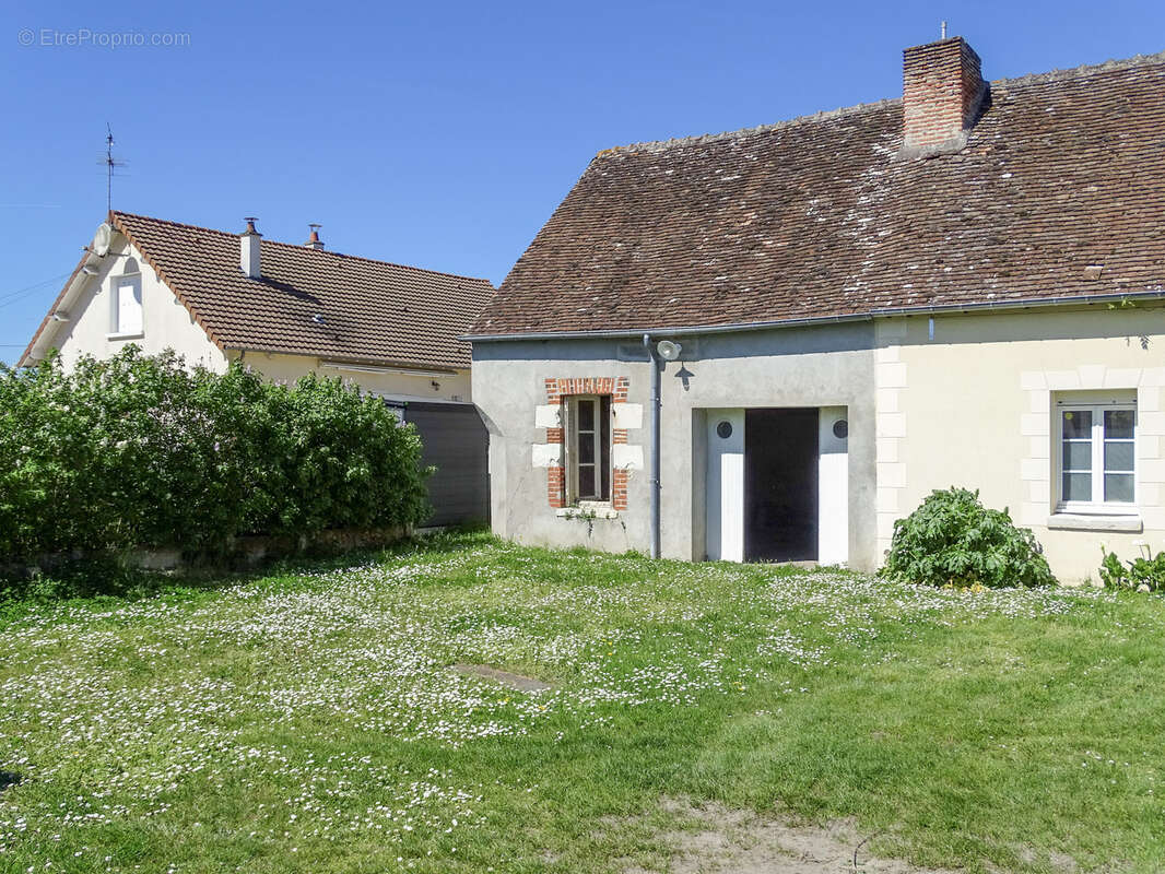 Parking à ROMORANTIN-LANTHENAY