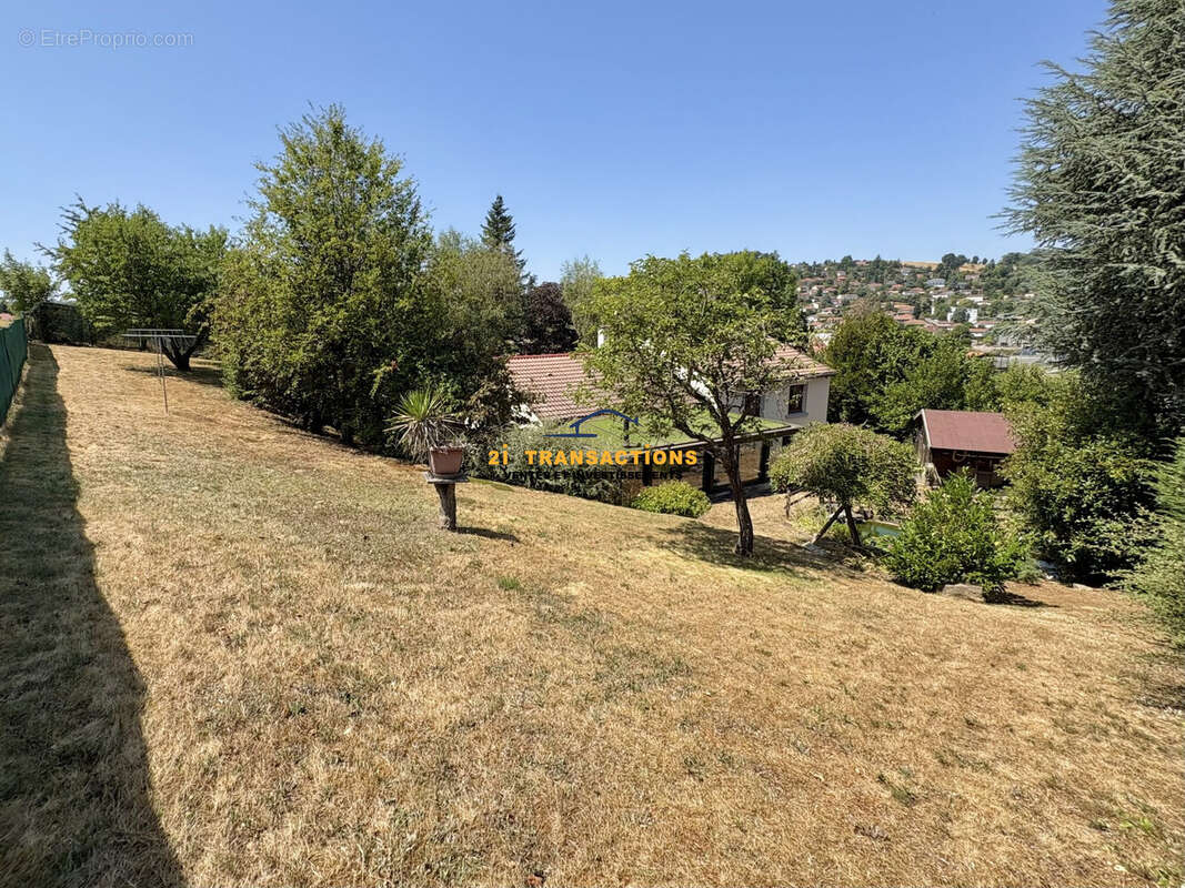 Maison 120 m² à Saint-Priest-En-Jarez  - photo 9