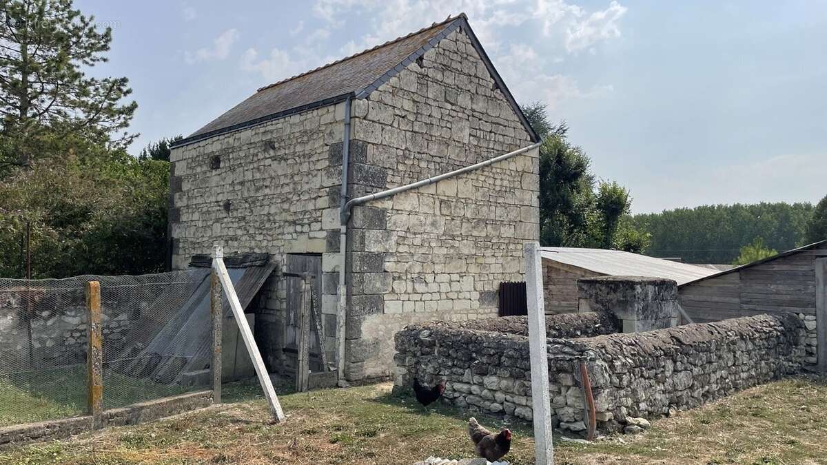 Maison à DOUE-LA-FONTAINE