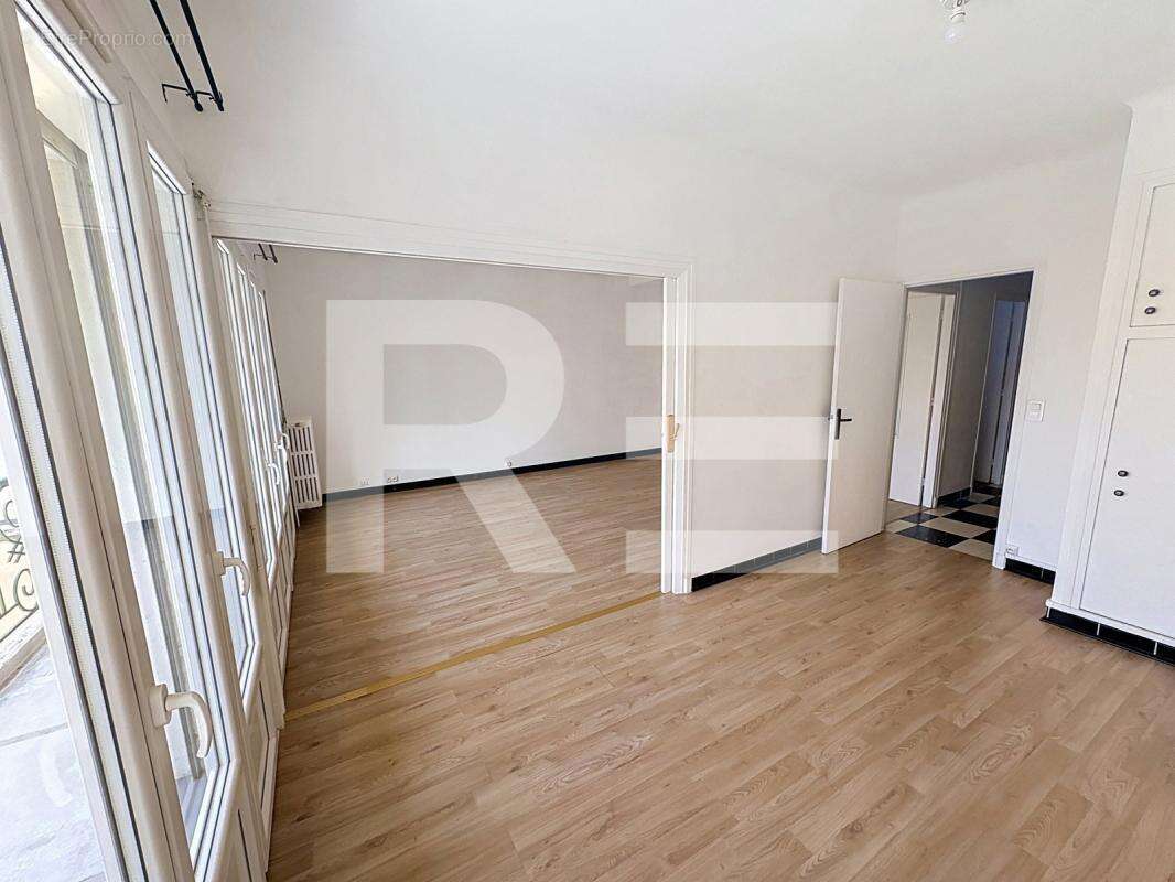 Nîmes centre - quartier st baudile - appartement traversant type t3 de 74 m2 avec cave et garage - photo 3
