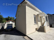Maison à LA JONCHERE-SAINT-MAURICE