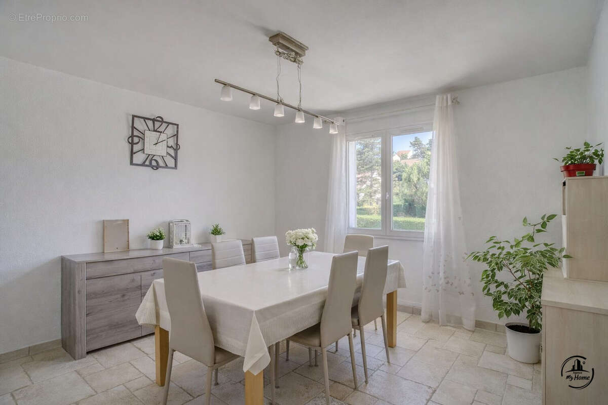 Maison à ROCHE-LA-MOLIERE