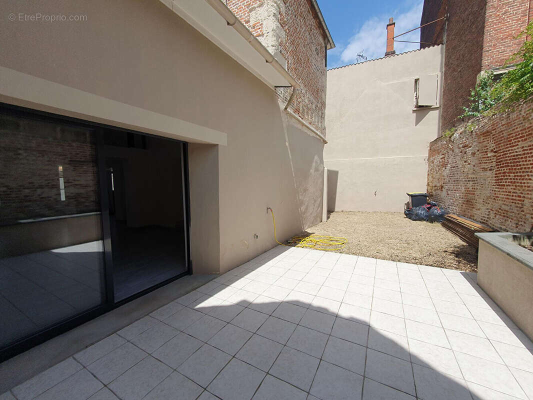 Maison à LA FERE