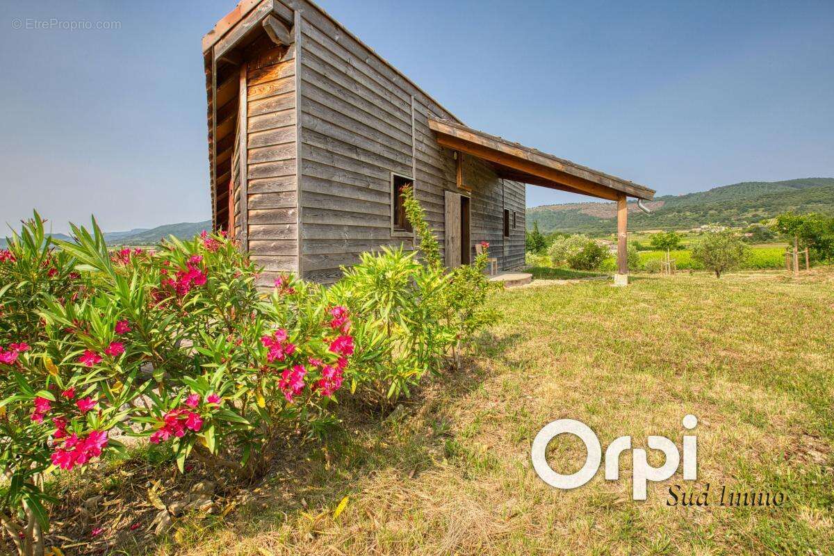 Appartement à ALBA-LA-ROMAINE