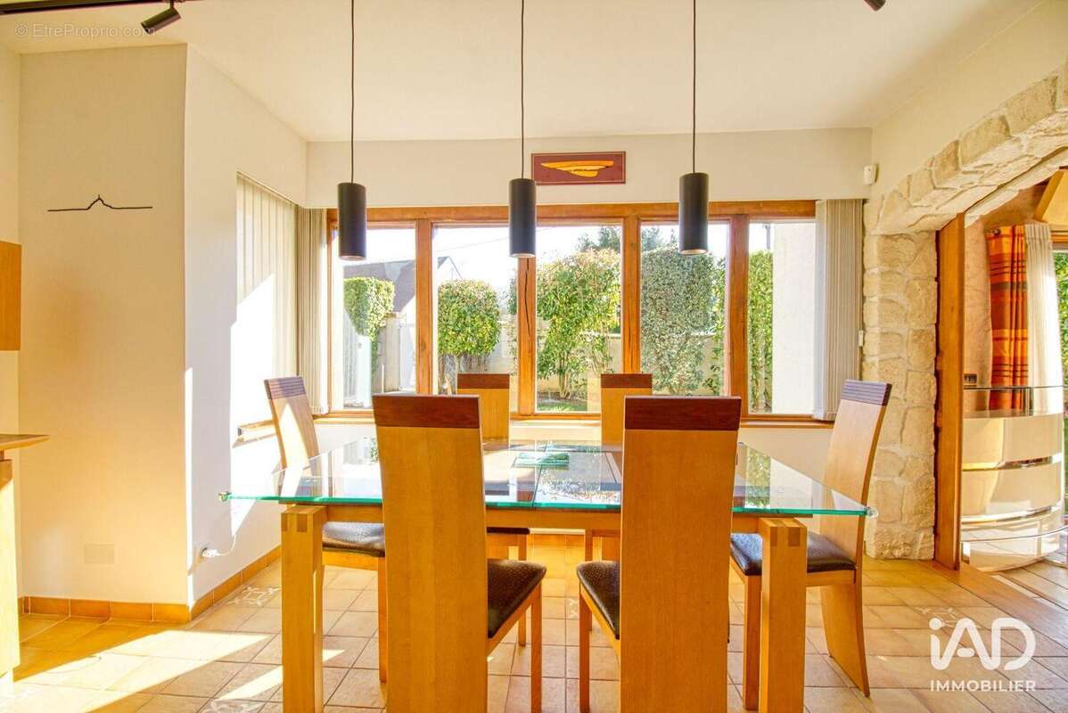 Photo 2 - Maison à CLAYE-SOUILLY