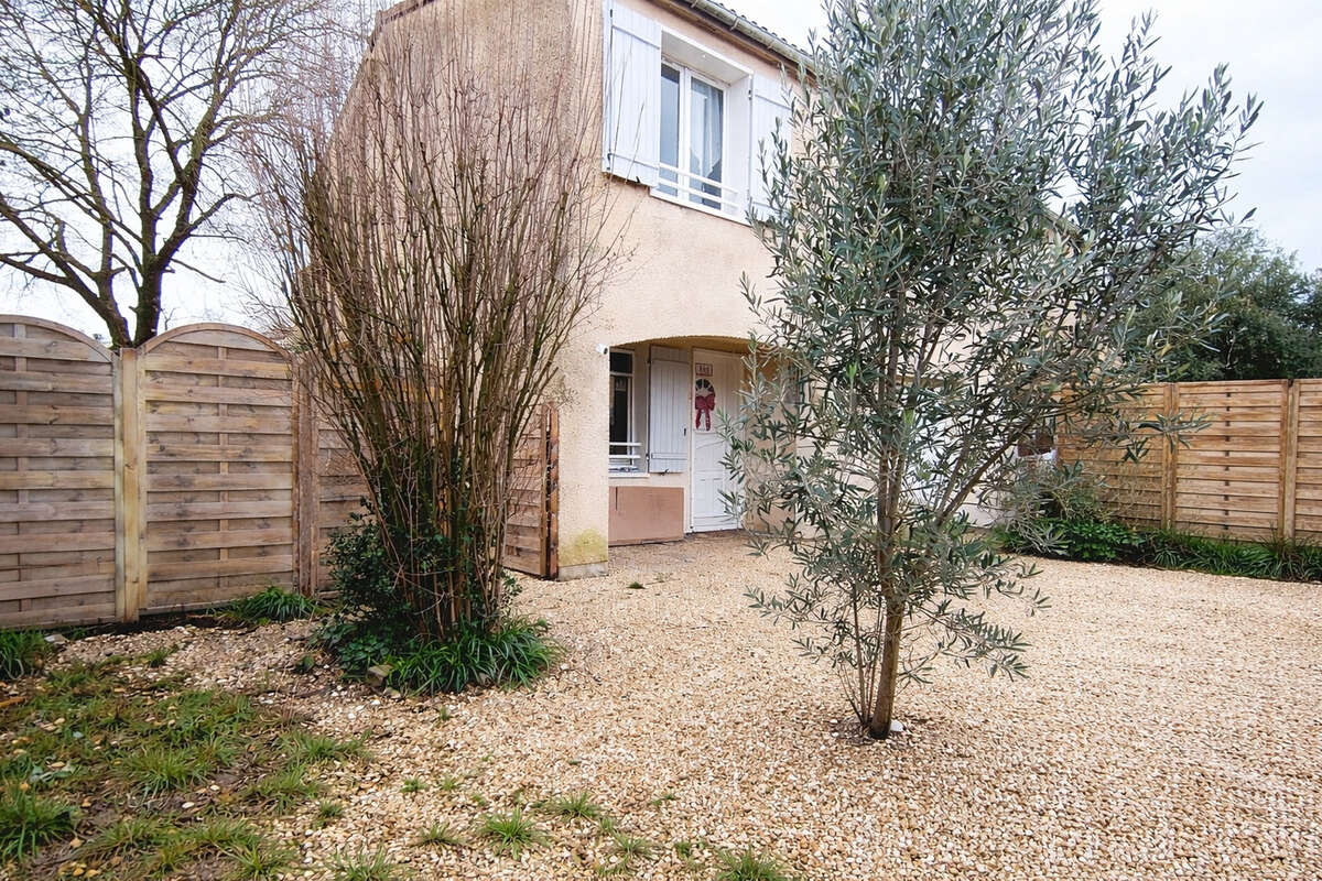Maison à ROUSSON