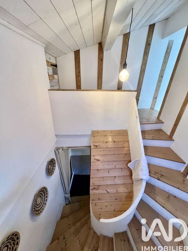 Photo 9 - Appartement à SOLLIES-TOUCAS