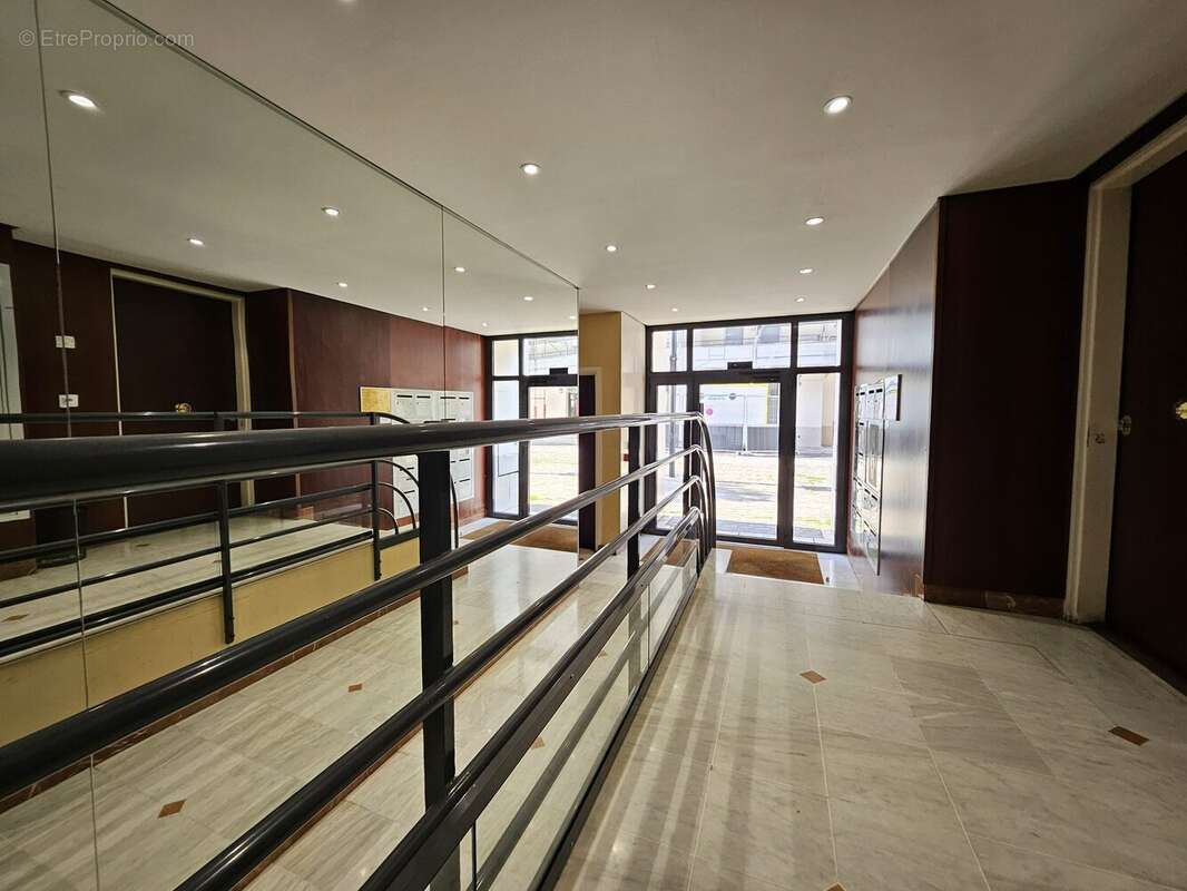 Appartement à MAISONS-ALFORT