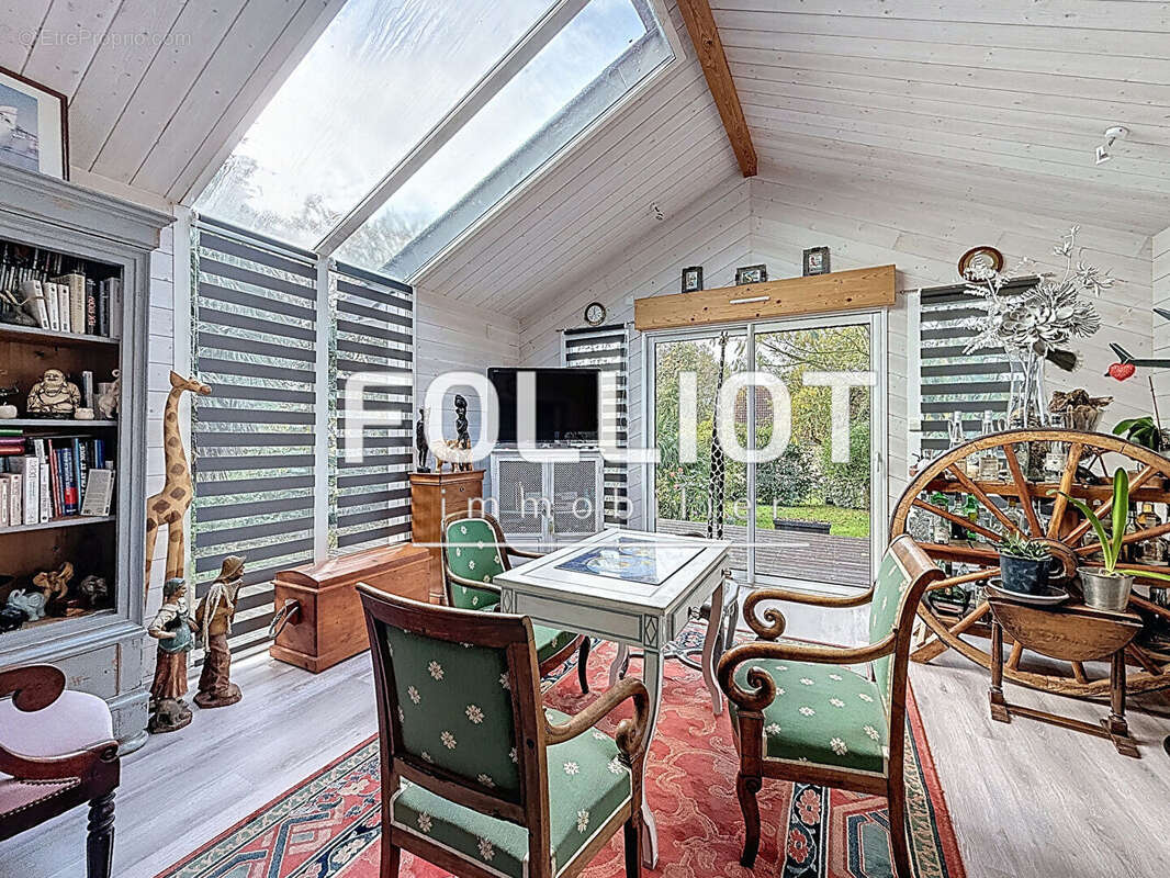 Maison à SAINT-PIERRE-LANGERS