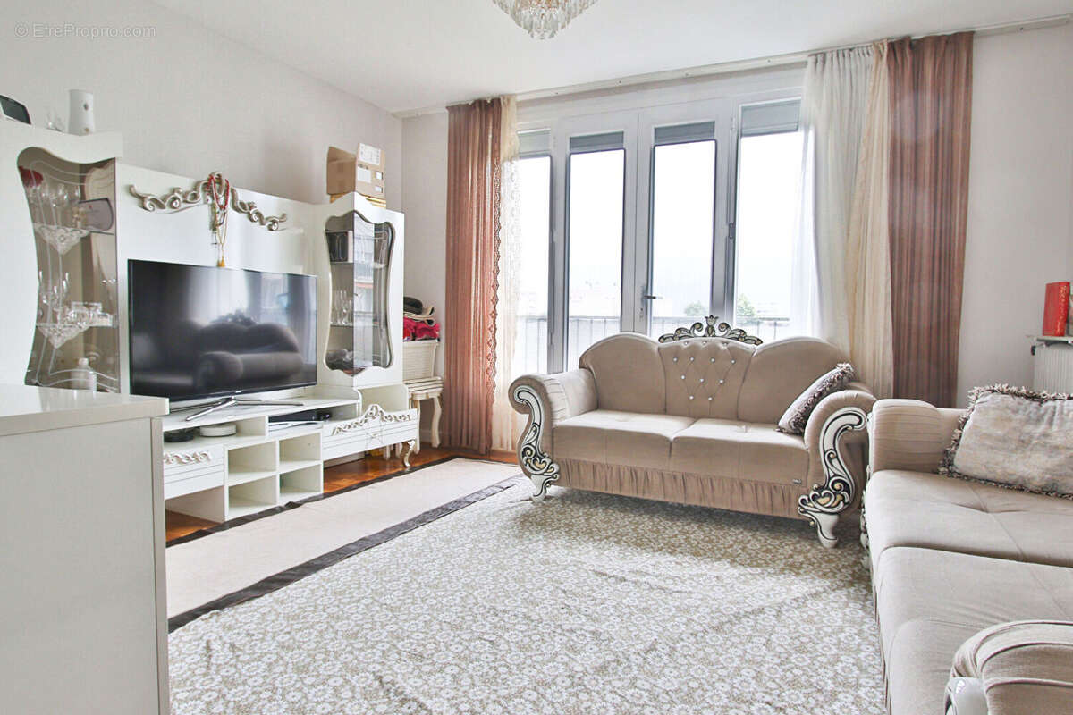 Appartement à SEYSSINET-PARISET