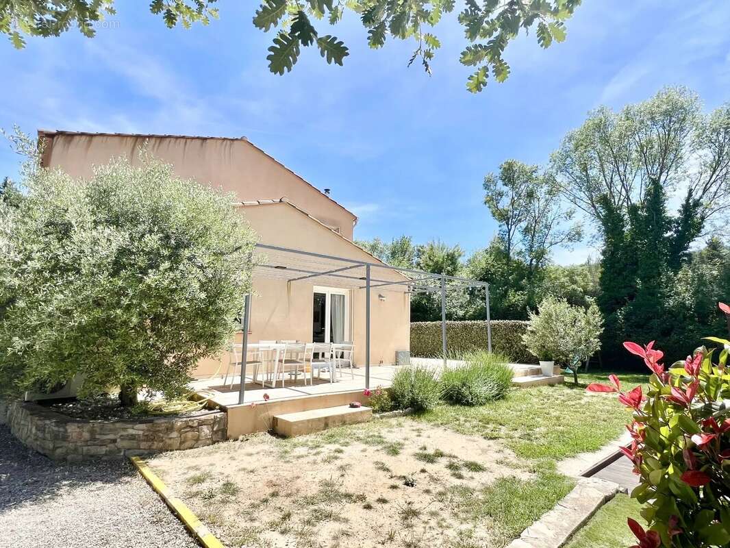 Maison à CAMPS-LA-SOURCE