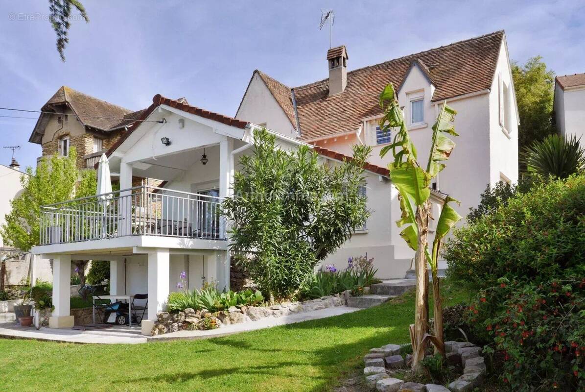 Maison à VILLENEUVE-SAINT-GEORGES