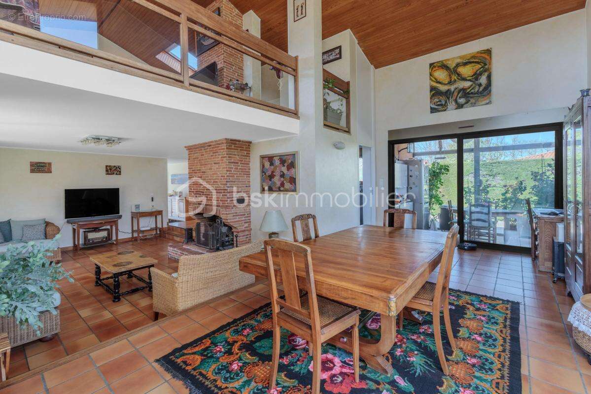 Maison à TOURNEFEUILLE